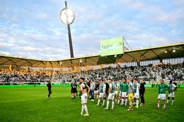 Finale ceskeho fotbaloveho poharu MOL Cupu: FK Jablonec - MFK Karvina, 20. kvetna 2026, Hradec Kralove. Hraci Jablonce po skonceni zapasu. (CTKxPhoto DavidxTanecek) CTKPhotoP2026052009649  CTKPhotoP2026052009649