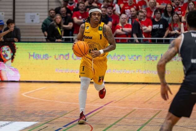 Phillip Montreal Russell (Bozic Estriche Knights Kirchheim, 01) GER, Bozic Estriche Knights Kirchheim vs. Giessen 46ers, BARMER 2. Basketball Bundesliga, Playoffs Halbfinale Spiel 1, Saison 2025 2026, 20.05.2026 GER, Bozic Estriche Knights Kirchheim vs. Giessen 46ers, BARMER 2. Basketball Bundesliga, Playoffs Halbfinale Spiel 1, Saison 2025 2026, 20.05.2026 Goeppingen Copyright: xEibner-Pressefoto NinaxSanderx EP_NSR
