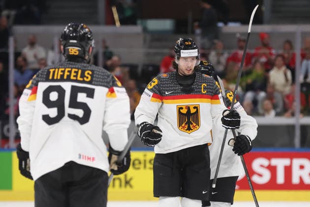 20.05.2026 Swiss Life Arena Zuerich , SCHWEIZ, Herren IIHF World Championship, WM, Weltmeisterschaft Zurich 2026 Gruppe A USA - Deutschland Torjubel Frederik Tiffels - Moritz Seider (GER)