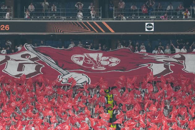 Choreografie der Fans, Ultras, Banner, Fahnen, Schal, Tribüne, Choreographie , Türkei, Fussball, UEFA Europa League, Finale, 2025 2026, SC Freiburg vs. Aston Villa, 20.05.2026, TüpraÅü Stadium, BeÅüiktaÅü Park, Istanbul Istanbul TüpraÅü Stadium, BeÅüiktaÅü Par Istanbul Türkei Copyright: xArnexAmbergx