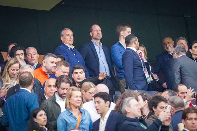 Türkei: Fussball UEFA Europa League 2025 - 2026, Finale in Istanbul - SC Freiburg vs Aston Villa - Tüpras Stadyumu (Istanbul): Prinz William, Prince William, britisches Königshaus, Royal Family, VIP-Tribüne, Aston Villa, Fußballprominenz, UEFA Europa League, Tüpras Stadyumu, prominente Zuschauer, Royals, Großbritannien, Medieninteresse, internationale Aufmerksamkeit, Stadionbesuch, Fußballabend, Sportevent, Society, Prominenz, TV-Bilder, Liveevent, internationale Sportberichterstattung, Türkei aktuell Copyright: xJOERANxSTEINSIEKx