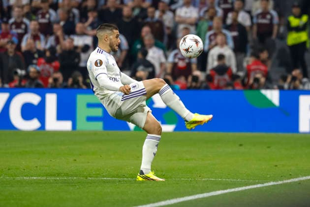 Emiliano Buendia (Aston Villa, 10) am Ball , Türkei, Fussball, UEFA Europa League, Finale, 2025 2026, SC Freiburg vs. Aston Villa, 20.05.2026, Istanbul Besiktas Park Türkei Copyright: xGrantxHubbsx