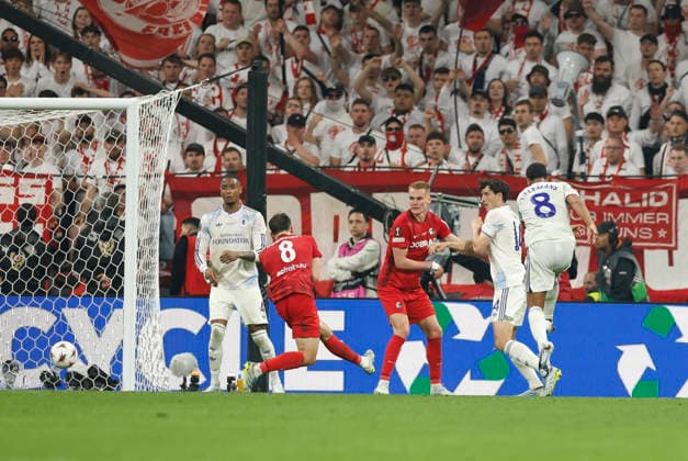 Istanbul, Turkey, 20th May 2026. Youri Tielemans of Aston Villa scores the first goal during the SC Freiburg vs Aston Villa UEFA Europa League Final match at Besiktas Park, Istanbul. Picture credit should read: Cody Froggatt Sportimage EDITORIAL USE ONLY. No use with unauthorised audio, video, data, fixture lists, club league logos or live services. Online in-match use limited to 120 images, no video emulation. No use in betting, games or single club league player publications. SPI_073_CF_Frieburg_Aston_Villa SPI-4796-0103
