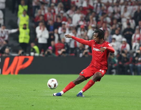 May 20, 2026, Istanbul, Besiktas, ToÂ¼rkiye: Johan Manzambi of SC Friburgo During the football match between Aston Villa vs Freiburg valid for the UEFA Europa League Final, on 20 05 2026 at the Vodafone Arena stadium in Istanbul Aston Villa Vs Friburgo  - ZUMAs236 20260520_aap_s236_038 Copyright: xFabioxSassox