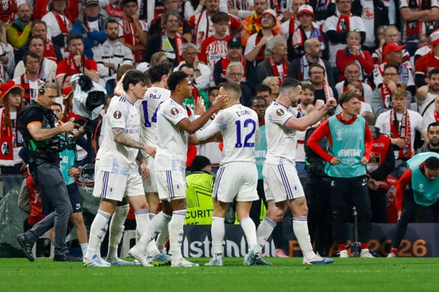 Torjubel Aston Villa beim 0:1 durch Youri Tielemans (Aston Villa, 08) , Türkei, Fussball, UEFA Europa League, Finale, 2025 2026, SC Freiburg vs. Aston Villa, 20.05.2026, Istanbul Besiktas Park Türkei Copyright: xGrantxHubbsx