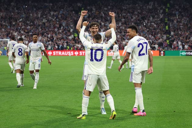 20.05.2026, xrekx, Fussball Europa League Finale 2026, SC Freiburg - Aston Villa v.l. Torjubel nach dem Tor zum celebrating the goal celebrate 0:2 durch Emiliano Buendia (Aston Villa FC) (DFL DFB REGULATIONS PROHIBIT ANY USE OF PHOTOGRAPHS as IMAGE SEQUENCES and or QUASI-VIDEO) Istanbul