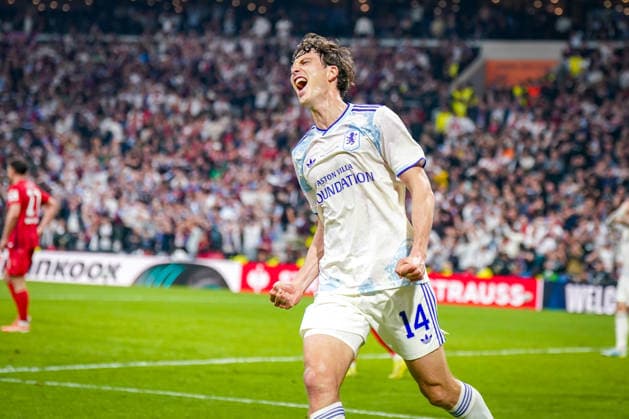 Türkei: Fussball UEFA Europa League 2025 - 2026, Finale in Istanbul - SC Freiburg vs Aston Villa - Tüpras Stadyumu (Istanbul): Pau Torres (Aston Villa, 14) Freude, Emotionen, Jubel Copyright: xJOERANxSTEINSIEKx
