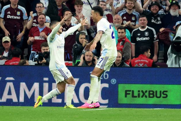 20.05.2026, xrekx, Fussball Europa League Finale 2026, SC Freiburg - Aston Villa v.l. Torjubel nach dem Tor zum celebrating the goal celebrate 0:3 Morgan Rogers (Aston Villa FC) (DFL DFB REGULATIONS PROHIBIT ANY USE OF PHOTOGRAPHS as IMAGE SEQUENCES and or QUASI-VIDEO) Istanbul
