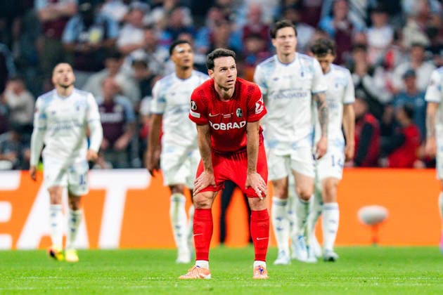 20.05.2026, SC Freiburg vs. Aston Villa, UEFA Europa League Finale, Final Matchday Tor zum 0:3 durch Morgan Rogers (Aston Villa) hier Nicolas Höfler (SC Freiburg, 23) Copyright: xBahhoxKarax