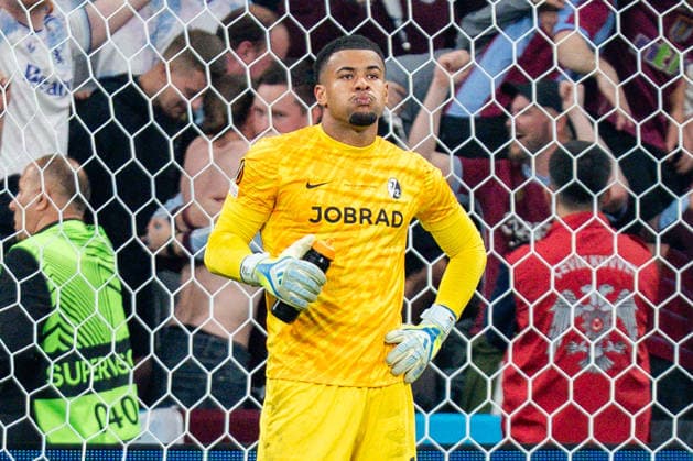 20.05.2026, SC Freiburg vs. Aston Villa, UEFA Europa League Finale, Final Matchday Tor zum 0:3 durch Morgan Rogers (Aston Villa) hier Maximilian Eggestein (SC Freiburg, 8) Noah Atubolu (SC Freiburg, 1) Copyright: xBahhoxKarax
