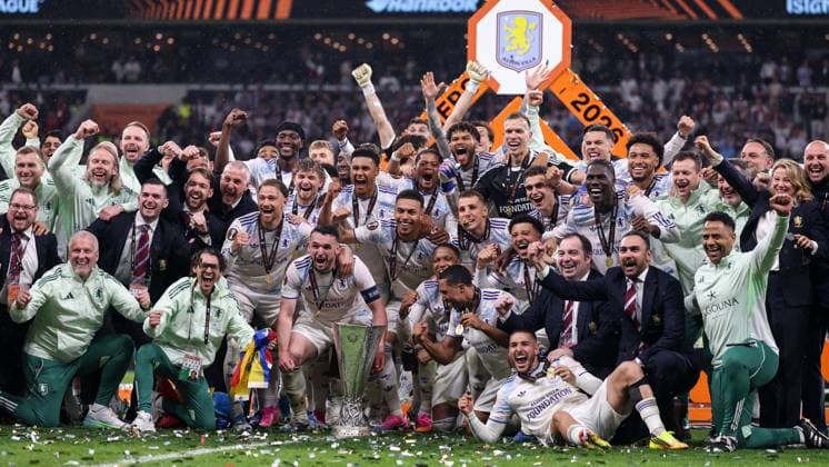 Aston Villa with the Europa League trophy SC Freiburg v Aston Villa, UEFA Europa League, Final, Football, Besiktas Park, Istanbul, Turkiye - 20 May 2026Istanbul Besiktas Park United Kingdom EDITORIAL USE ONLY No use with unauthorised audio, video, data, fixture lists, club league logos or live services. Online in-match use limited to 120 images, no video emulation. No use in betting, games or single club league player publications. Copyright: xRaddadxJebarah Shutterstockx 16883158dn