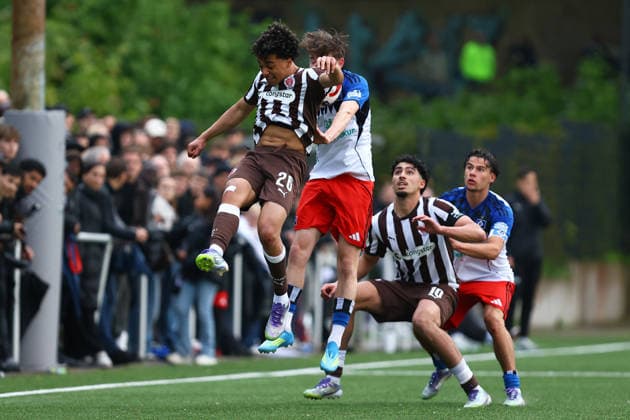 2 Kilian Machado (Hamburger SV U19), 26 Marces Amaniampong (FC St. Pauli U19) Fußball I Junioren I Lotto-Pokal I Saison 2025-2026 I Halbfinale I Hamburger SV U19 - FC St. Pauli U19 I 20.05.2026 I Alexander-Otto-Akademie