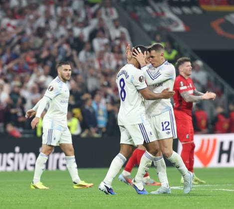 May 20, 2026, Istanbul, Besiktas, Turkey: YOURI TIELEMANS of Aston Villa celebrates scoring a goal during the match between Aston Villa vs Freiburg for the UEFA Europa League Final at the Vodafone Arena stadium in Istanbul. Aston Villa won 3:0. Soccer 2026: Europa League: Aston Villa 3:0 Freiburg  - ZUMAs236 20260520_aap_s236_043 Copyright: xFabioxSassox