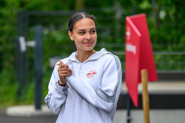 Leipzigs Lisa Baum beim Spaziergang. Fussball 1. Bundesliga Frauen RB Leipzig Frauen - Bayer 04 Leverkusen 1-3. 11. Mai 2026: Leipzig, Trainingszentrum am Cottaweg. RB Leipzig Frauen - Bayer 04 Leverkusen 1-3 *** Leipzigs Lisa Baum on a walk Football 1 Bundesliga Women RB Leipzig Women Bayer 04 Leverkusen 1 3 11 May 2026 Leipzig, Training Center on Cottaweg RB Leipzig Women Bayer 04 Leverkusen 1 3