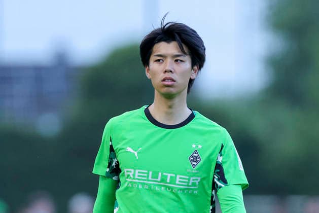 Kota Takai (Borussia Moenchengladbach) schaut, Friendly match, SC Spelle-Venhaus v Borussia Moenchengladbach, Getraenke Hoffmann Stadion am 20. May 2026 in Spelle, Deutschland. (Foto von Marco Steinbrenner DeFodi Images) Kota Takai (Borussia Moenchengladbach) looks on, Friendly match, SC Spelle-Venhaus v Borussia Moenchengladbach, Getraenke Hoffmann Stadion, May 20, 2026 in Spelle, Germany. (Photo by Marco Steinbrenner DeFodi Images) -