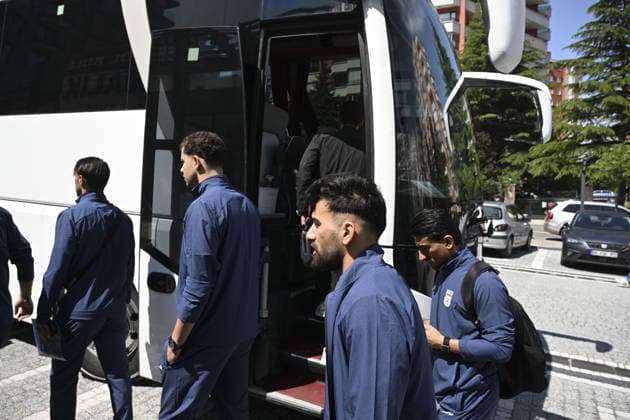 Iranian national football team visits visa application center for Canada visas ahead of 2026 World Cup ANKARA, TURKIYE - MAY 21: Players of the Iranian national football team, set to compete in the 2026 FIFA World Cup, WM, Weltmeisterschaft, Fussball co-hosted by the US, Canada, and Mexico, arrive at a visa application center to apply for Canadian visas in Ankara, Turkiye on May 21, 2026. Dogukan Keskinkilic Anadolu Ankara Turkey. Editorial use only. Please get in touch for any other usage.  Copyright: x2026xAnadoluxDogukanxKeskinkilicx