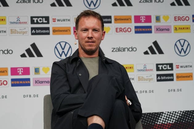Bundestrainer Julian Nagelsmann (Deutschland) bei der WM-Kaderbekanntgabe im DFB-Campus mit seinen Zuckerstangen Socken, die er von Oliver Baumann geschenkt bekommen hat, Happy Socks - Frankfurt 21.05.2026: WM-Kaderbekanntgabe der Nationalmannschaft, DFB-Campus