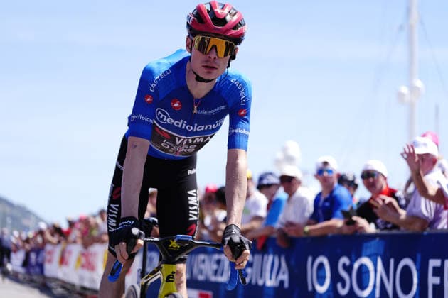 Denmark™s Jonas Vingegaard Hansen of Team Visma Lease A Bike (Azure jersey) during Stage 12 of the Giro d™Italia, from Imperia to Novi Ligure, Italy, Thursday, May 21, 2026.  Copyright: xFabioxFerrarix xLaPressex