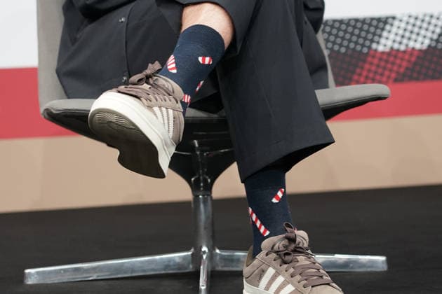 Bundestrainer Julian Nagelsmann (Deutschland) bei der WM-Kaderbekanntgabe im DFB-Campus mit seinen Zuckerstangen Socken, die er von Oliver Baumann geschenkt bekommen hat, Happy Socks - Frankfurt 21.05.2026: WM-Kaderbekanntgabe der Nationalmannschaft, DFB-Campus