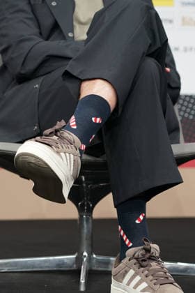 Bundestrainer Julian Nagelsmann (Deutschland) bei der WM-Kaderbekanntgabe im DFB-Campus mit seinen Zuckerstangen Socken, die er von Oliver Baumann geschenkt bekommen hat, Happy Socks - Frankfurt 21.05.2026: WM-Kaderbekanntgabe der Nationalmannschaft, DFB-Campus