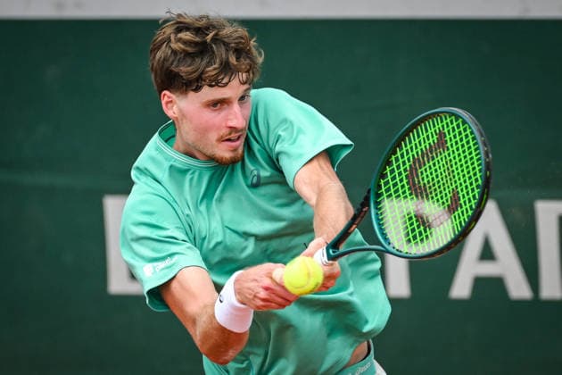 May 21, 2026, Paris, France, France: Toby SAMUEL of Great Britain during the fourth qualifying day of the Roland-Garros 2026, French Open 2026, Grand Slam tennis tournament at Roland-Garros Stadium on May 21, 2026 in Paris, France. Roland Garros 2026 - Qualifying Day 4  - ZUMAm308 20260521_zsp_m308_037 Copyright: xMatthieuxMirvillex