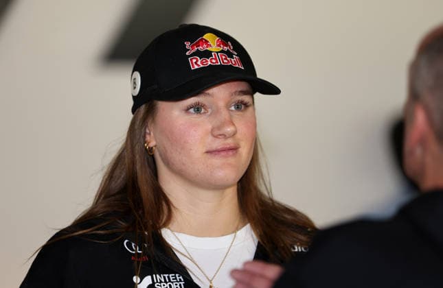 DSV Sommereinkleidung 2026 Hier im Bild Emma Aicher, Kopf, Portrait, Ski Alpin, Slalom, Super-G, Wintersport
