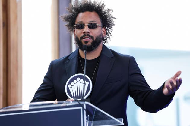 May 21, 2026, Madrid, Madrid, Spain: Marcelo Vieira, a former soccer player, receives the Legend Award during the 2026 ISC Awards Ceremony, which took place.as part of the ISDE Sports Convention, at the Official College of Architects of Madrid, on May 21, 2026, in Madrid, Spain. ISDE Sports Convention - ISC Awards Ceremony - ZUMAa181 20260521_zaa_a181_051 Copyright: xIrinaxR.xHipolitox