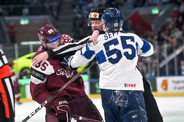 ZURICH, SWITZERLAND - MAY 21: Oskars Batna of Latvia against Mikael Seppala of Finland during the 2026 IIHF Ice hockey, Eishockey World Championship, WM, Weltmeisterschaft Switzerland game between Latvia and Finland at Swiss Life Arena on May 21, 2026 in Zurich, Zurich. Zurich Swiss Life Arena Zurich Switzerland Copyright: xJustPictures.ch AndreaxBrancax jp-en-EuSpIm-JP7_ANB_Lat_Fin_21052026_0326