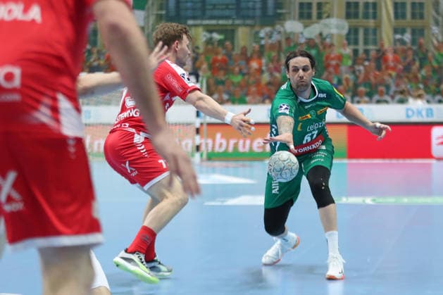 Handball DAIKIN HBL, SC DHfK Leipzig - MT Melsungen; 21.05.2026 Dean Bombac (67, SC DHfK Leipzig) mit einem Anspiel. Handball, DAIKIN HBL, 1. Bundesliga, Saison 2025 2026, 32. Spieltag: SC DHfK Leipzig vs. MT Melsungen am 21.05.2026 in der Quarterback Immobilien Arena Leipzig. Copyright: xBEAUTIFULxSPORTS JanxKaeferx