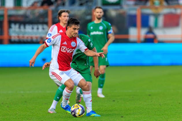 2026-05-21 AFC Ajax v FC Groningen - Dutch Eredivisie Play-Offs VOLENDAM, NETHERLANDS - MAY 21: Lucas Rosa of Ajax during the Dutch Eredivisie Play-Offs match between AFC Ajax and FC Groningen at Kras Stadion on May 21, 2026 in Volendam, Netherlands. Volendam Kras Stadion Netherlands Content not available for redistribution in The Netherlands directly or indirectly through any third parties. Copyright: xMarcelxvanxPlateringenx