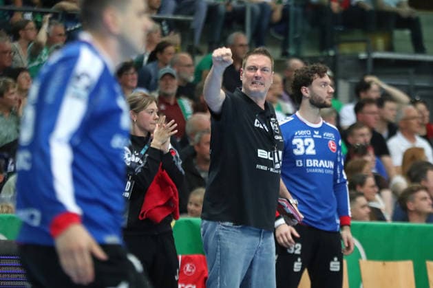 Handball DAIKIN HBL, SC DHfK Leipzig - MT Melsungen; 21.05.2026 Jubel bei Torwarttrainer Carsten Lichtlein (MT Melsungen). Handball, DAIKIN HBL, 1. Bundesliga, Saison 2025 2026, 32. Spieltag: SC DHfK Leipzig vs. MT Melsungen am 21.05.2026 in der Quarterback Immobilien Arena Leipzig. Copyright: xBEAUTIFULxSPORTS JanxKaeferx