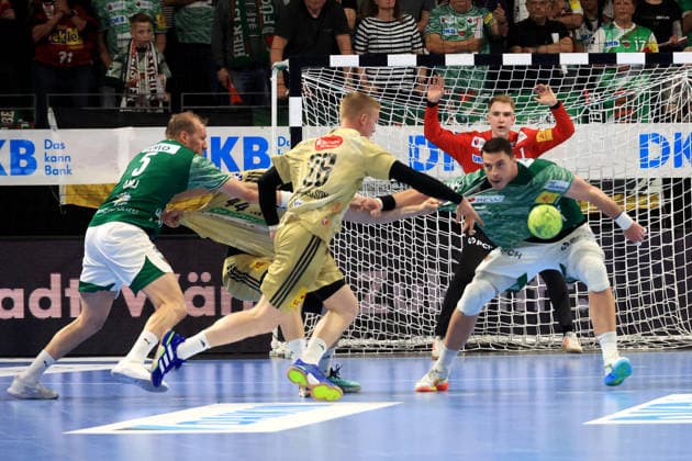 DEU, DHB, 1.HBL, Fuechse Berlin vs. Hannover Burgdorf, 21.05.2026, Max-Schmeling-Halle, Berlin, DEU, DHB, 1.HBL, Fuechse Berlin vs. Hannover Burgdorf, im Bild Lasse Ludwig (Fuechse Berlin 1), Mijajlo Marsenic (Fuechse Berlin 93), Max Darj (Fuechse Berlin 5), Jonathan Edvardsson (Hannover-Burgdorf 26)