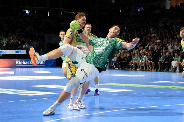 DEU, DHB, 1.HBL, Fuechse Berlin vs. Hannover Burgdorf, 21.05.2026, Max-Schmeling-Halle, Berlin, DEU, DHB, 1.HBL, Fuechse Berlin vs. Hannover Burgdorf, im Bild Mijajlo Marsenic (Fuechse Berlin 93), Lukas Stutzke (Hannover-Burgdorf 39)
