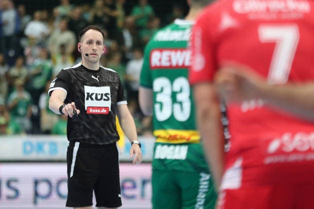 Handball DAIKIN HBL, SC DHfK Leipzig - MT Melsungen; 21.05.2026 Schiedsrichter Nico Bärmann. Handball, DAIKIN HBL, 1. Bundesliga, Saison 2025 2026, 32. Spieltag: SC DHfK Leipzig vs. MT Melsungen am 21.05.2026 in der Quarterback Immobilien Arena Leipzig. Copyright: xBEAUTIFULxSPORTS JanxKaeferx