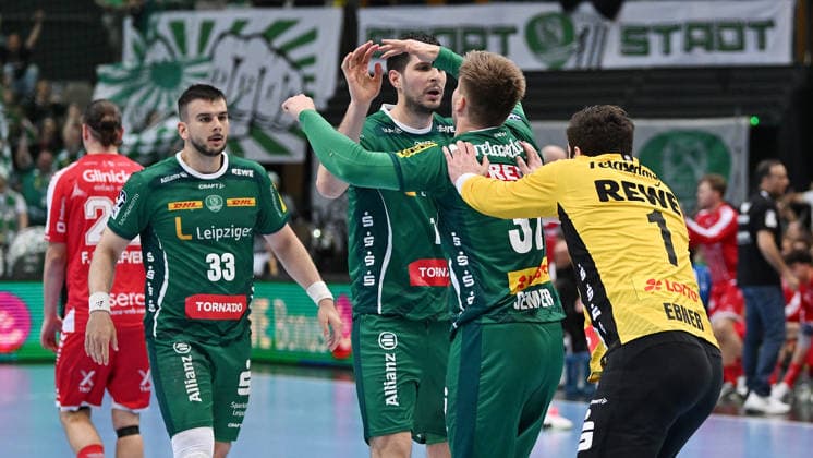 Handball-Bundesliga, Saison 2025 2026, 32. Spieltag, SC DHfK Leipzig vs. MT Melsungen (21.05.2026) Jubel Luka Rogan (Kreis Kreisläufer DHfK Leipzig, Rückennumer 33), Marko Mamic (Rückraum Rückraumspieler DHfK Leipzig, Rückennumer 14), Franz Semper (Rückraum Rückraumspieler DHfK Leipzig, Rückennumer 32), Domenico Ebner (Torhüter Tormann DHfK Leipzig, Rückennumer 1) beim Handball-Bundesliga-Spiel DHfK Leipzig gegen MT Melsungen (21.05.2026) Leipzig Sachsen Deutschland QUARTERBACK Immobilien Arena Am Sportforum 2