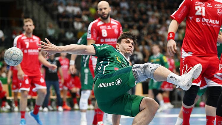 Handball-Bundesliga, Saison 2025 2026, 32. Spieltag, SC DHfK Leipzig vs. MT Melsungen (21.05.2026) Torwurf Matej Klima (Rückraum Rückraumspieler DHfK Leipzig, Rückennumer 13) beim Handball-Bundesliga-Spiel DHfK Leipzig gegen MT Melsungen (21.05.2026) Leipzig Sachsen Deutschland QUARTERBACK Immobilien Arena Am Sportforum 2