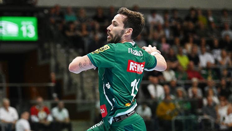 Handball-Bundesliga, Saison 2025 2026, 32. Spieltag, SC DHfK Leipzig vs. MT Melsungen (21.05.2026) Torwurf Lukas Binder (Außen Außenbahnspieler DHfK Leipzig, Rückennumer 11) beim Handball-Bundesliga-Spiel DHfK Leipzig gegen MT Melsungen (21.05.2026) Leipzig Sachsen Deutschland QUARTERBACK Immobilien Arena Am Sportforum 2