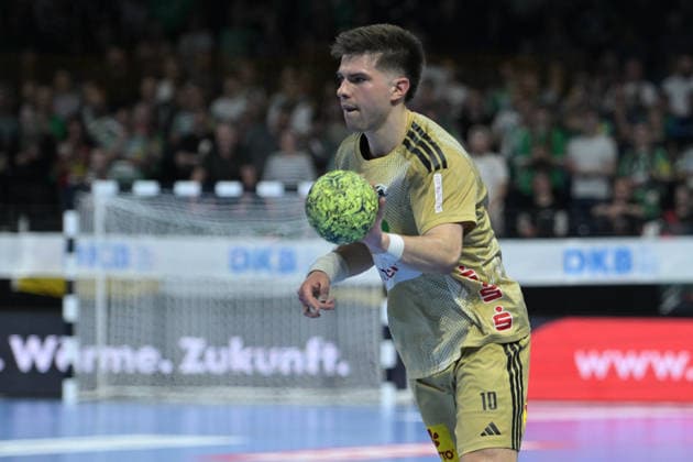 21.05.2026, xlakx, Handball Daikin HBL, Fuechse Berlin - TSV Hannover-Burgdorf v.l. Renars Uscins (TSV Hannover-Burgdorf) am Ball Berlin