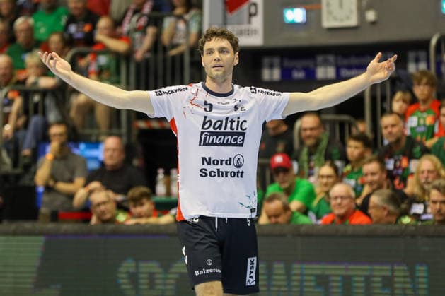 21.05.2026, xgox, Handball - Daikin HBL SC Magdeburg - SG Flensburg-Handewitt emspor, v.l. Niclas Kirkelokke (Kirkelökke, Flensburg, 5) Reklamiert, beschwert sich, schimpft Magdeburg
