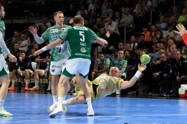 DEU, DHB, 1.HBL, Fuechse Berlin vs. Hannover Burgdorf, 21.05.2026, Max-Schmeling-Halle, Berlin, DEU, DHB, 1.HBL, Fuechse Berlin vs. Hannover Burgdorf, im Bild Mathias Gidsel (Fuechse Berlin 19), Max Darj (Fuechse Berlin 5), Justus Fischer (Hannover-Burgdorf 54)