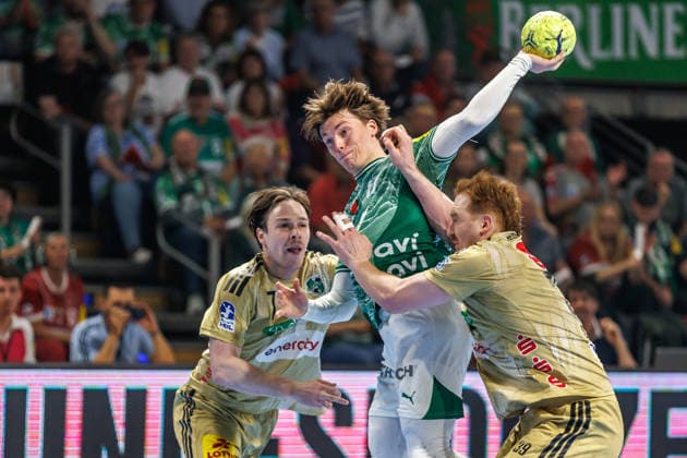 Berlin, 21.05.26, Handball: Bundesliga, Fuechse Berlin - TSV Hannover-Burgdorf, 32. Spieltag, Max-Schmeling-Halle. Nils Lichtlein (Fuechse Berlin) wirft den Ball auf das Tor. Fuechse Berlin - TSV Hannover-Burgdorf
