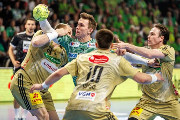 Berlin, 21.05.26, Handball: Bundesliga, Fuechse Berlin - TSV Hannover-Burgdorf, 32. Spieltag, Max-Schmeling-Halle. Lasse Andersson (Fuechse Berlin) wirft den Ball auf das Tor. Fuechse Berlin - TSV Hannover-Burgdorf