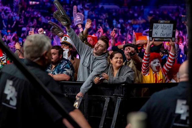2026 BetMGM Premier League Darts, Night 16, Sheffield Fans during the 2026 BetMGM Premier League Darts, Night 16 at the Utilita Arena, Sheffield, England on 21 May 2026 Credit: Alex Young Every Second Media Editorial use only. All images are copyright Every Second Media Limited. No images may be reproduced without prior permission. Copyright: xIMAGO EveryxSecondxMediax ESM-2003-0018 AlexxYoungx xEveryxSecondxMediax