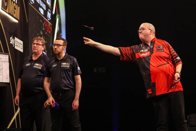 RECORD DATE NOT STATED 21st May 2026, Utilita Arena, Sheffield, Yorkshire, England; 2026 PDC Bet MGM Premier League Darts Night Sixteen; Stephen Bunting in action as referee Huw Ware looks on AidanxHunter
