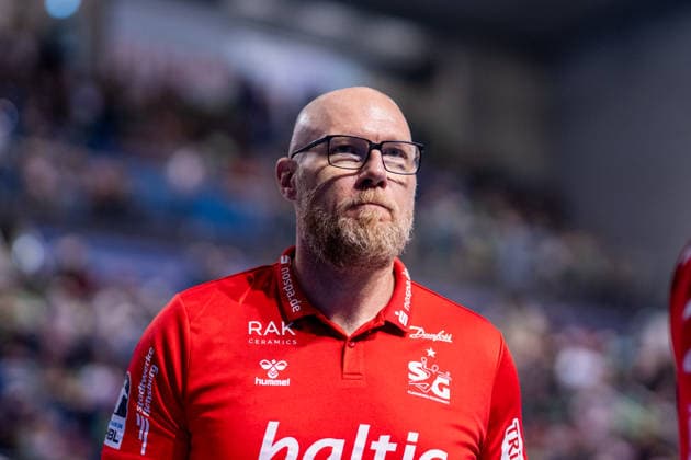 Deutschland: HBL DAIKIN Handball Bundesliga 2025 - 2026, 30. Spieltag - SC Magdeburg vs SG Flensburg Handewitt - GETEC Arena (Magdeburg): Ales Pajovic (Trainer, SG Flensburg-Handewitt) Einzelbild Copyright: xTomxLauruschkatx