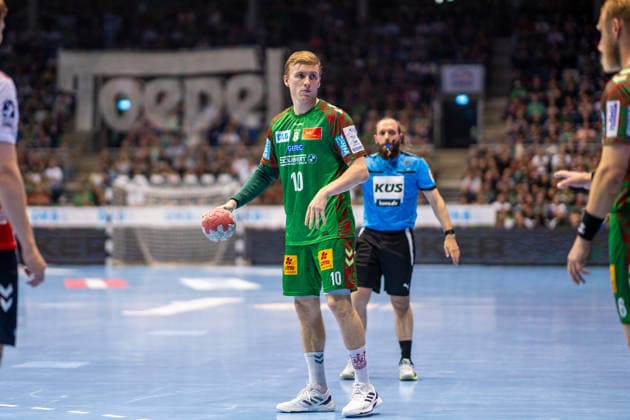 Deutschland: HBL DAIKIN Handball Bundesliga 2025 - 2026, 30. Spieltag - SC Magdeburg vs SG Flensburg Handewitt - GETEC Arena (Magdeburg): Gisli Kristjansson (SC Magdeburg, 10) am Ball Copyright: xTomxLauruschkatx