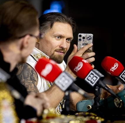 CAIRO - World champion Oleksandr Usyk during a press conference, PK, Pressekonferenz at the Grand Egyptian Museum ahead of the title fight with boxer Rico Verhoeven at the Pyramids of Giza. KOEN VAN WEEL ANP xVIxANPxSportx xxANPxIVx 558978457 originalFilename: 558978457.jpg