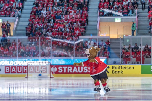 21 05 2026, Zurich, Swiss Life Arena, Ice hockey, Eishockey World Championships: Switzerland - Great Britain, Cooly Zurich Swiss Life Arena Zurich Switzerland Copyright: xJustPictures.ch StefanxEmchx jp-de-StEm-DSC0001020260521