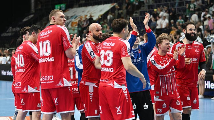 Handball-Bundesliga, Saison 2025 2026, 32. Spieltag, SC DHfK Leipzig vs. MT Melsungen (21.05.2026) Jubel bei Spielern aus Melsungen nach dem Sieg beim Handball-Bundesliga-Spiel DHfK Leipzig gegen MT Melsungen (21.05.2026). Leipzig Sachsen Deutschland QUARTERBACK Immobilien Arena Am Sportforum 2