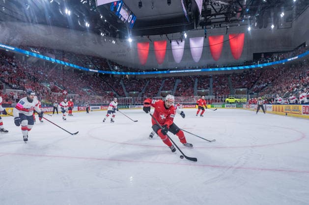 21 05 2026, Zurich, Swiss Life Arena, Ice hockey, Eishockey World Championships: Switzerland - Great Britain, 13 Nico Hischier (Switzerland) Zurich Swiss Life Arena Zurich Switzerland Copyright: xJustPictures.ch StefanxEmchx jp-de-StEm-DSC0148020260521